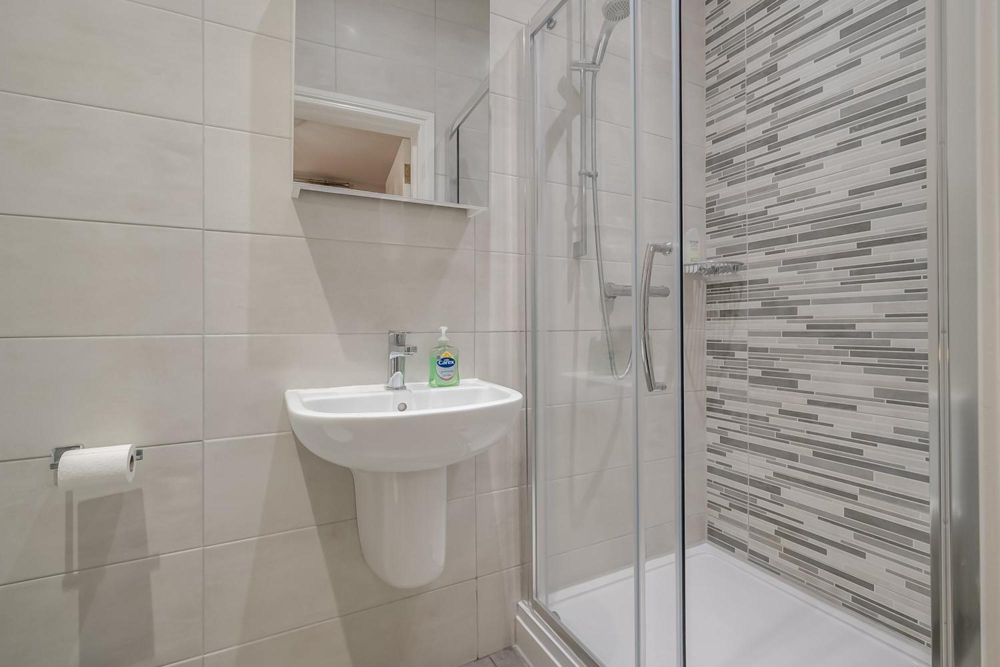 Staybynumbers - Belfast City Centre - 3 Bed, 3 Bathroom & Parking Εξωτερικό φωτογραφία
