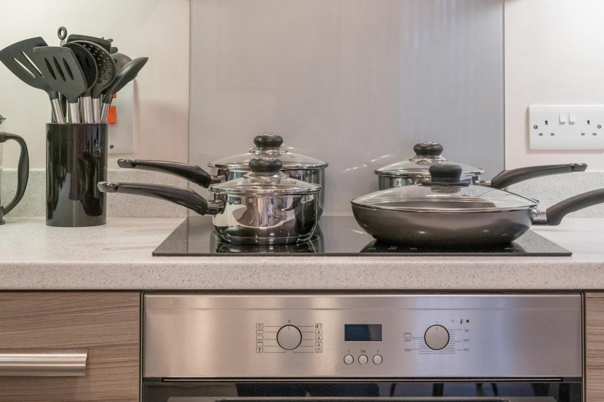 Staybynumbers - Belfast City Centre - 3 Bed, 3 Bathroom & Parking Εξωτερικό φωτογραφία